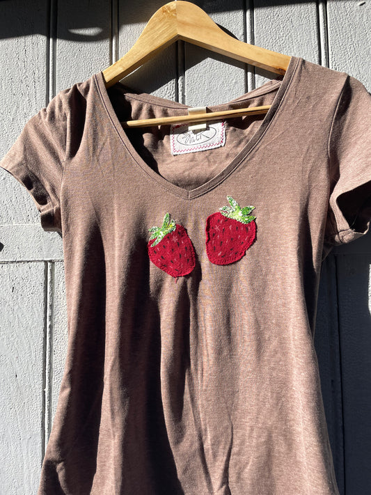STRAWBERRY TEE (S)