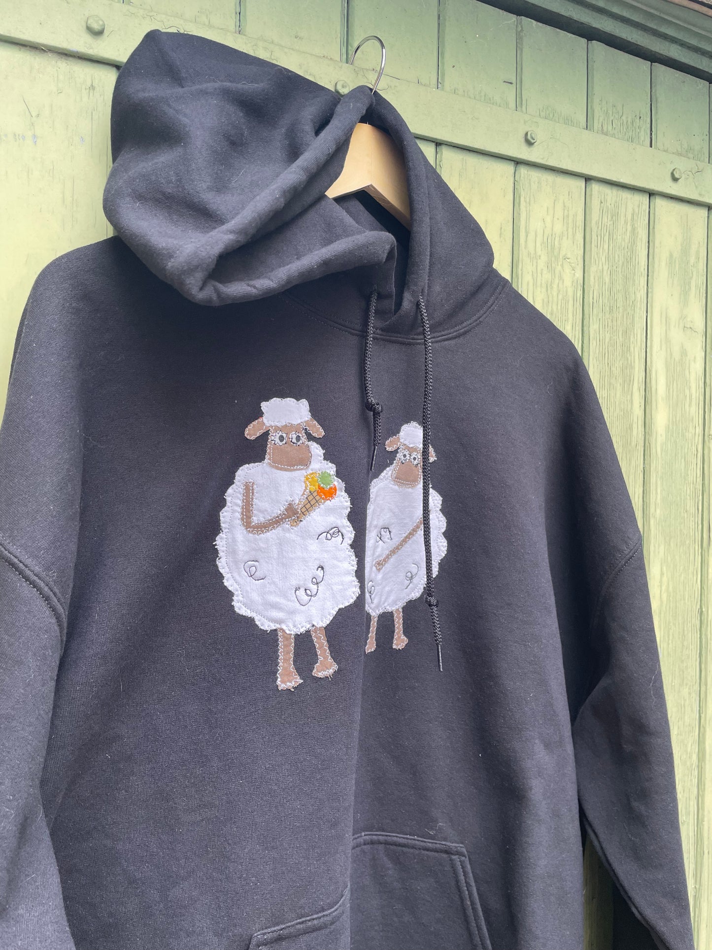 SHEEP HOODIE (XL)