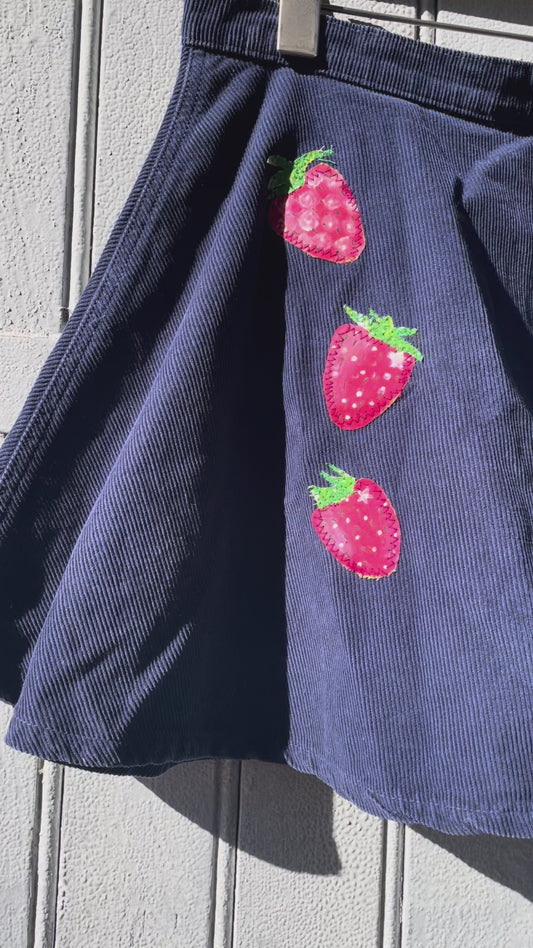 STRAWBERRY SKIRT (S)